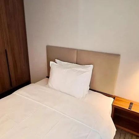 Embassy Romana ブカレスト