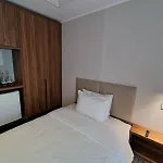 Embassy Romana 3*