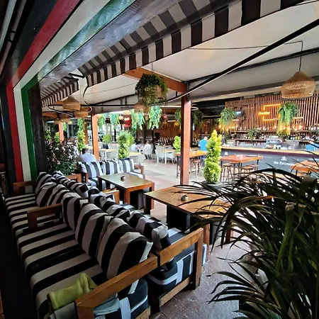 Апарт-отель Embassy Romana