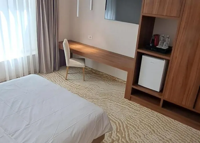 Embassy Romana 3*
