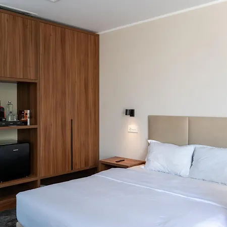 Embassy Romana 3* Bukurešť